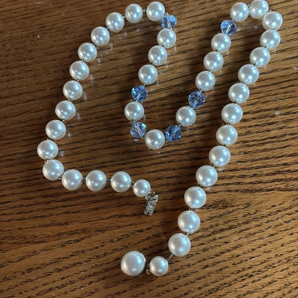 Pearl and blue faceted crystal beads 24” with clasp vintage - Picture 4 of 9